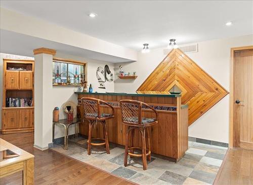 358 Marlton Cr, Winnipeg, MB 