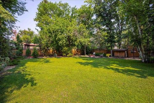 358 Marlton Cr, Winnipeg, MB 