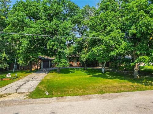 358 Marlton Cr, Winnipeg, MB 