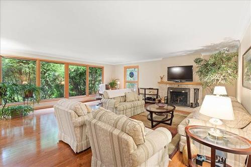 358 Marlton Cr, Winnipeg, MB 
