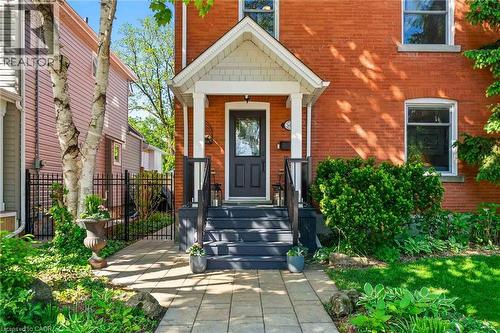 546 Hurd Avenue, Burlington, ON - Outdoor