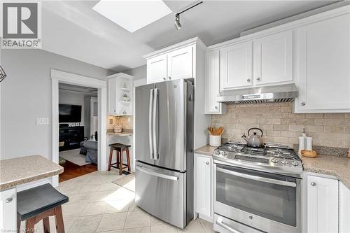 546 Hurd Avenue, Burlington, ON - Indoor Photo Showing Kitchen