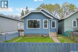 1230 E AVENUE N  Saskatoon, SK S7L 1T4