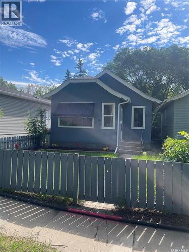 1230 E Avenue N, Saskatoon, SK 
