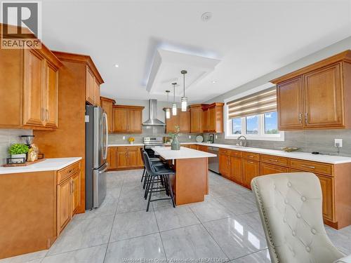 31 Heathview Trail, Leamington, ON - Indoor Photo Showing Kitchen
