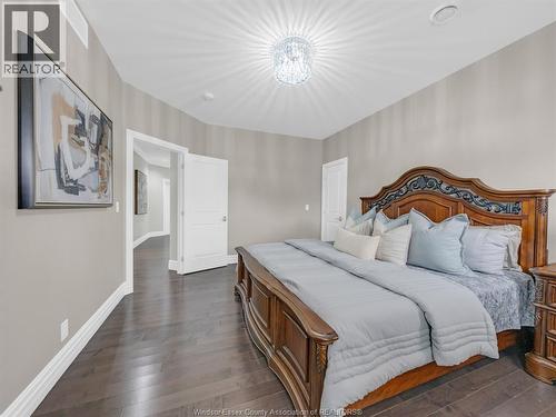31 Heathview Trail, Leamington, ON - Indoor Photo Showing Bedroom