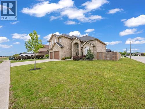 31 Heathview Trail, Leamington, ON - Outdoor