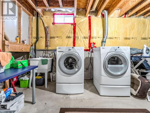 144 Mccready Drive, Milton, ON - Indoor Photo Showing Laundry Room