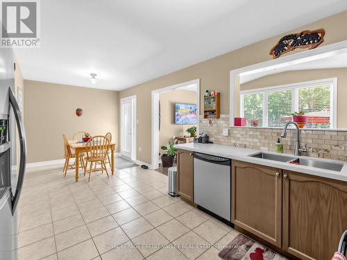 144 Mccready Drive, Milton, ON - Indoor Photo Showing Kitchen With Double Sink