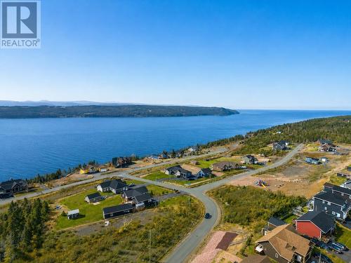 18 Mcgraths Road, Holyrood, NL 