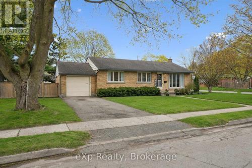 14 GLENWOOD AVENUE  Guelph (Exhibition Park), ON N1H 4L2