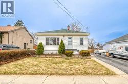 22 DAVID Avenue  Hamilton, ON L9A 3V1