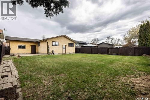 466 Smith Crescent, Saskatoon, SK 