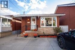 313 BARTON Street W  Hamilton, ON L8R 2J3