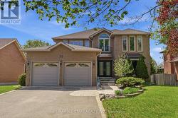 28 TESTA ROAD Uxbridge, ON L9P 1M2