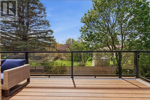 28 Testa Road, Uxbridge, ON - Outdoor