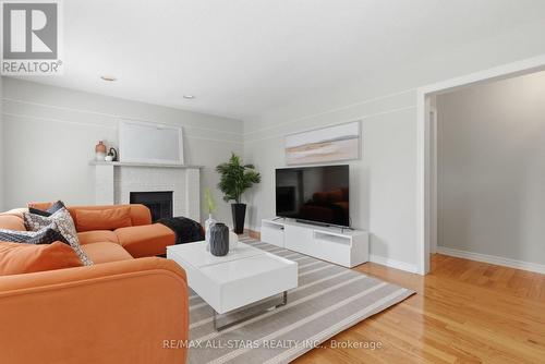 28 Testa Road, Uxbridge, ON - Indoor Photo Showing Living Room With Fireplace