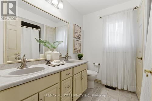 28 Testa Road, Uxbridge, ON - Indoor Photo Showing Bathroom