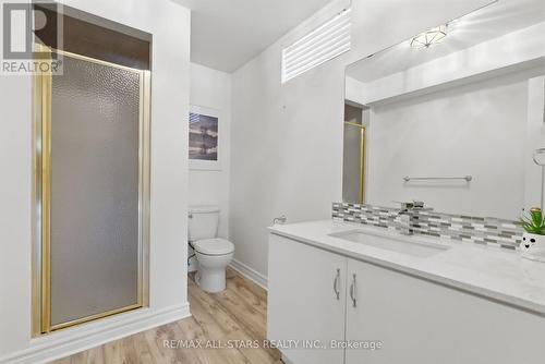 28 Testa Road, Uxbridge, ON - Indoor Photo Showing Bathroom