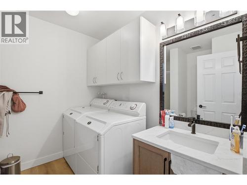 1232 13Th Street, Kamloops, BC - Indoor Photo Showing Laundry Room