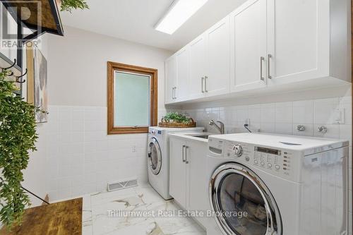 32 Sunset Drive, Woolwich, ON - Indoor Photo Showing Laundry Room