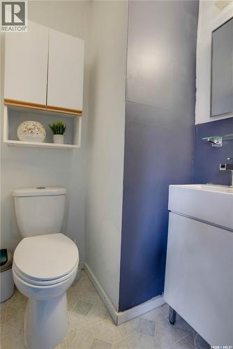 3017 Taylor Street E, Saskatoon, SK - Indoor Photo Showing Bathroom