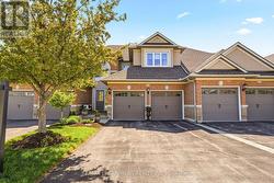 4163 STONEBRIDGE CRESCENT  Burlington, ON L7M 4N2