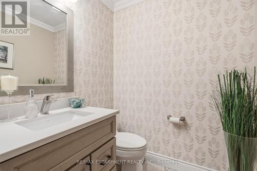 4163 Stonebridge Crescent, Burlington, ON - Indoor Photo Showing Bathroom