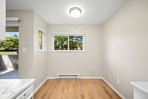 #101B-698 Aspen Rd, Comox, BC - Indoor Photo Showing Other Room