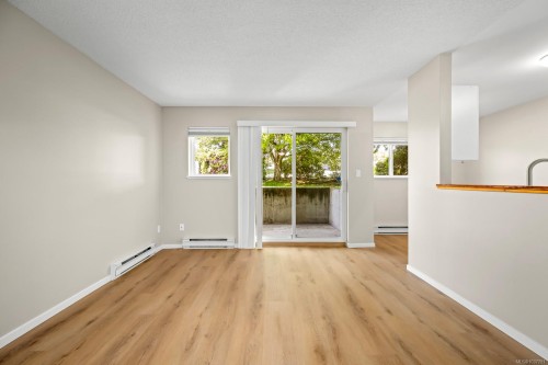 #101B-698 Aspen Rd, Comox, BC - Indoor Photo Showing Other Room