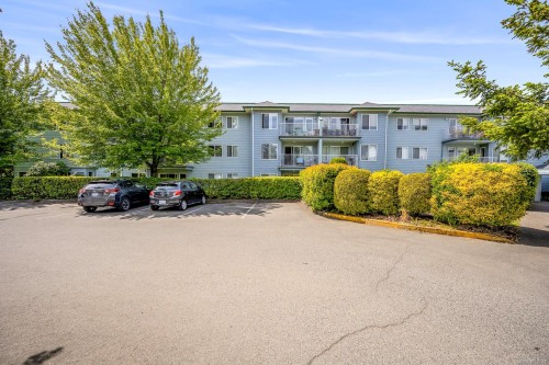 #101B-698 Aspen Rd, Comox, BC - Outdoor