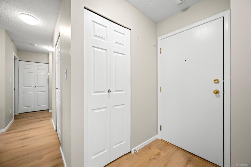 #101B-698 Aspen Rd, Comox, BC - Indoor Photo Showing Other Room