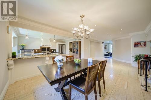 38 Balfour Drive, Hamilton, ON - Indoor Photo Showing Dining Room