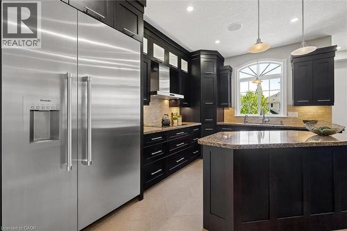 697 Breakwater Crescent, Waterloo, ON - Indoor Photo Showing Kitchen With Upgraded Kitchen