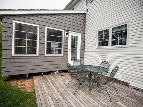 8 Penny Lane, Amherst, NS 