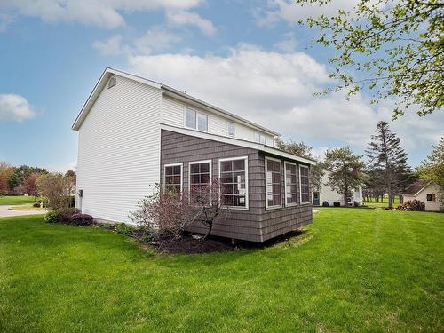 8 Penny Lane, Amherst, NS 