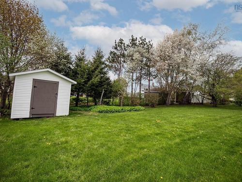 8 Penny Lane, Amherst, NS 