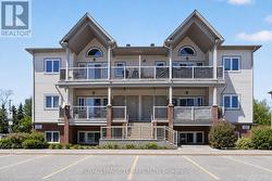 12 - 165 CRESTWAY DRIVE Ottawa, ON K2G 7C8