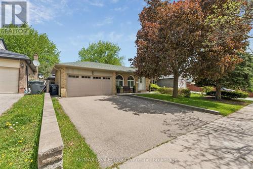14 MASSEY STREET  Brampton (Central Park), ON L6S 2W1