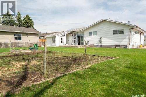 406 Walter Scott Avenue, Hanley, SK - Outdoor