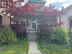 1056 GLADSTONE Windsor, ON N9A 2R8