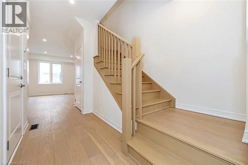 15 Linden Park Lane, Hamilton, ON - Indoor Photo Showing Other Room