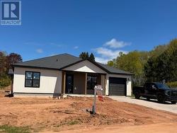 131 HALLIE Drive  Summerside, PE C1N 0L2