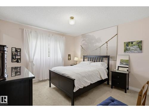 210 Porter Av, Millet, AB - Indoor Photo Showing Bedroom