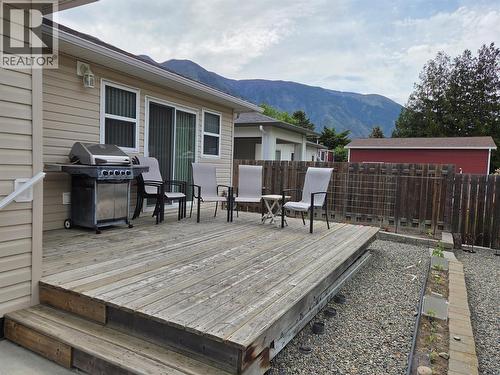 304 9Th Avenue, Keremeos, BC 