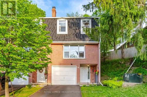 26 - 100 BLUEVALE STREET N  Waterloo, ON N2J 4M9