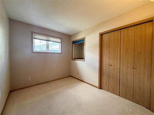 235 Cornwallis Crescent, Brandon, MB 