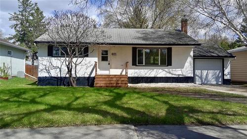 621 21st Street  Brandon, MB R7B 1P6