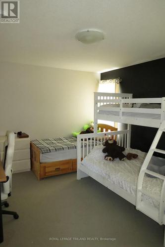Main Level - 204 Peach Tree Boulevard, St. Thomas, ON - Indoor Photo Showing Bedroom