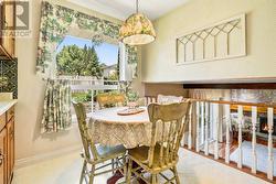 Dining area - 